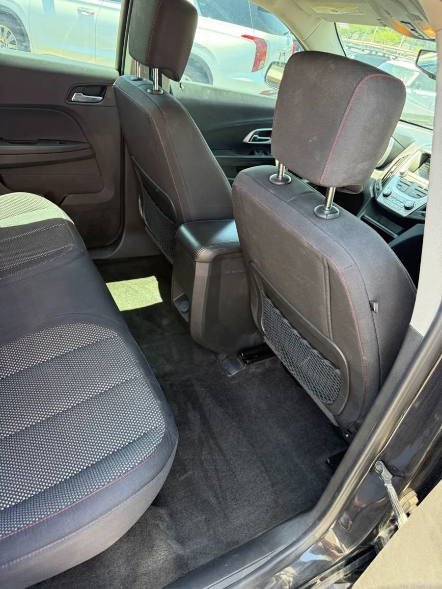 Used 2017 Chevrolet Equinox LS w/ LPO, Protection Package FWD image 9