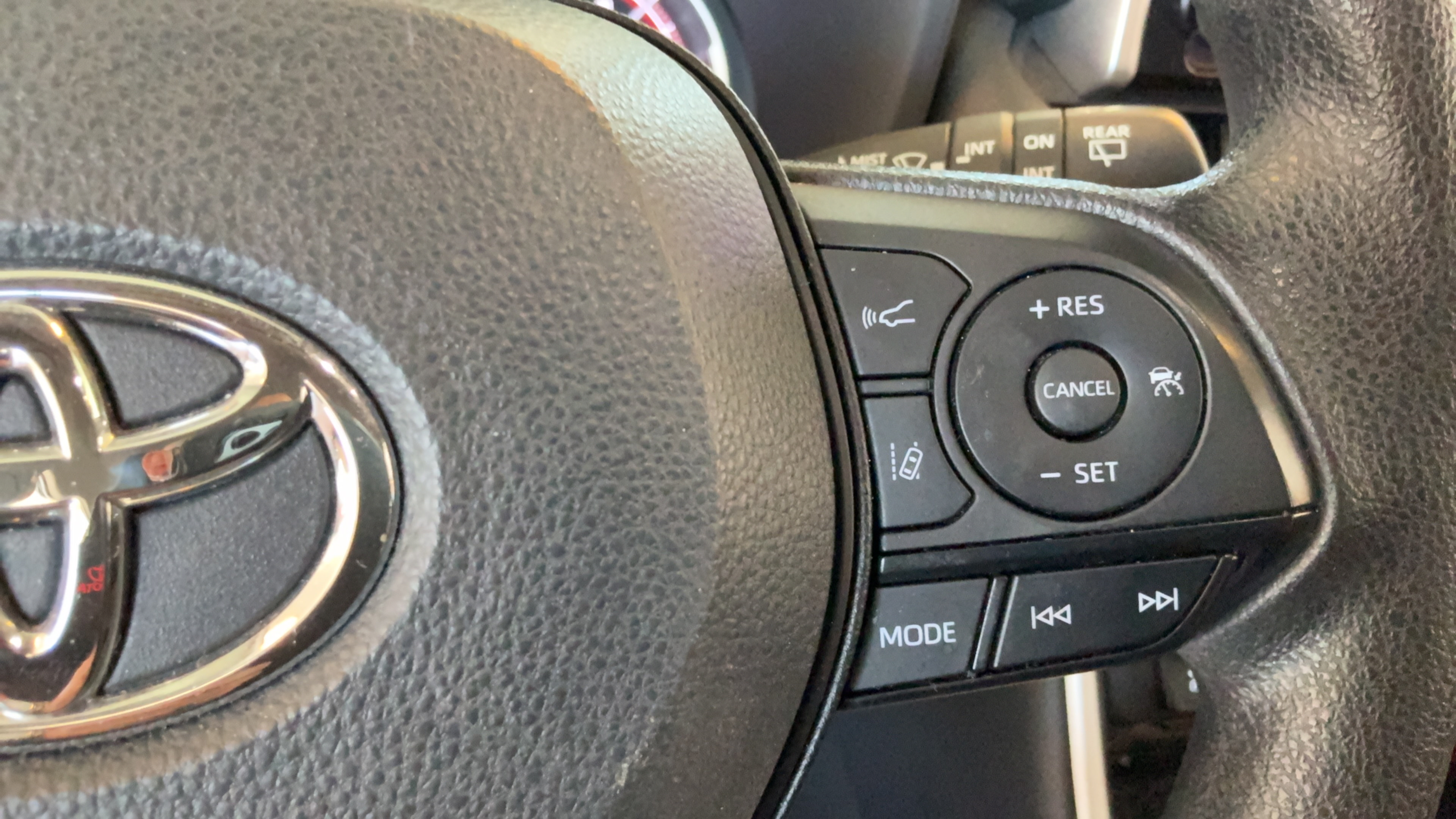 Certified 2024 Toyota RAV4 XLE FWD image 18