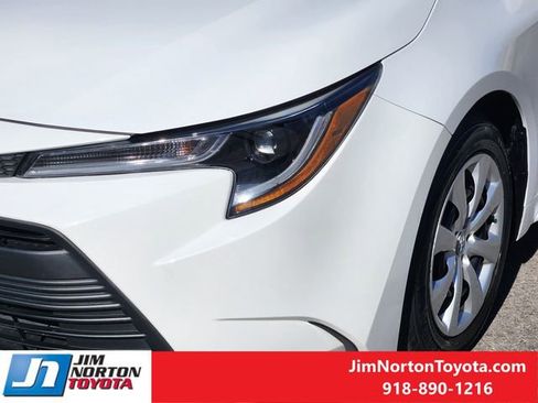Used 2024 Toyota Corolla LE image 10