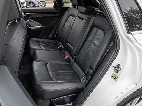 Used 2021 Audi Q3 2.0T Premium w/ Convenience Package image 17