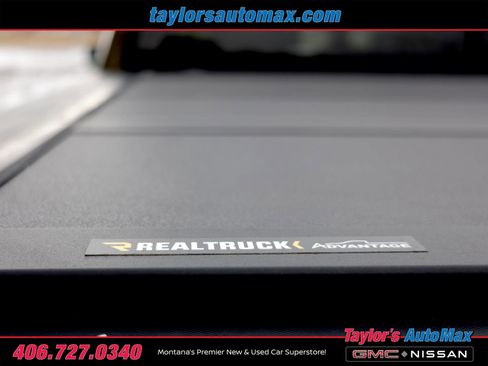 Used 2025 GMC Canyon AT4 image 35