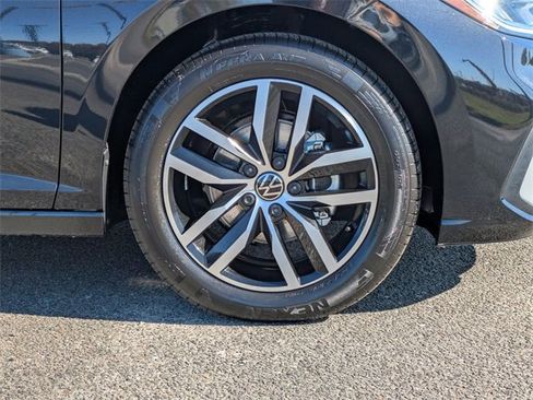 New 2026 Volkswagen Jetta SE image 11