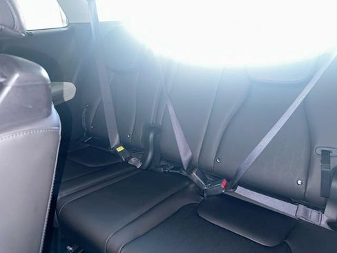 Certified 2024 Kia Carnival EX FWD image 27