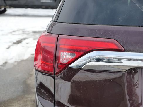 Used 2017 GMC Acadia SLT image 9