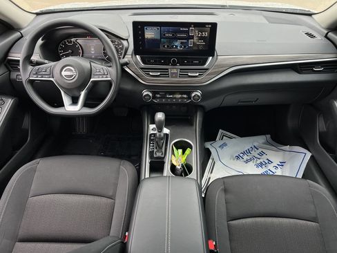 Certified 2025 Nissan Altima 2.5 SV w/ SV Special Edition Package FWD image 8