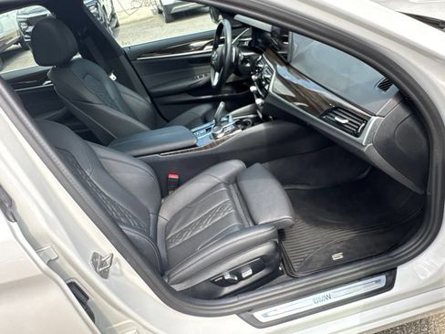 Used 2023 BMW 530i xDrive w/ Premium Package AWD/4WD image 56