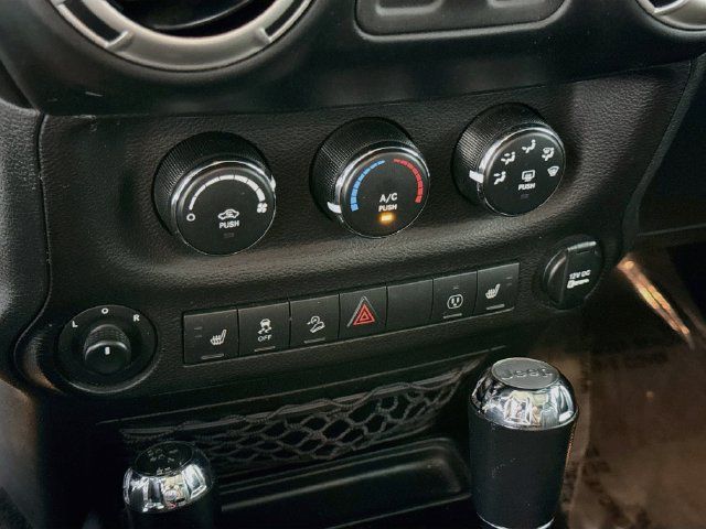 Used 2018 Jeep Wrangler Rubicon w/ Power Convenience Group AWD/4WD image 14