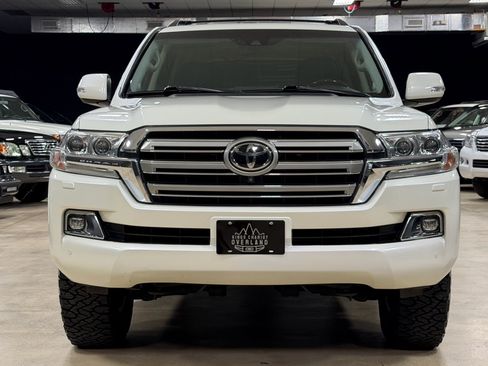Used 2016 Toyota Land Cruiser AWD/4WD image 4