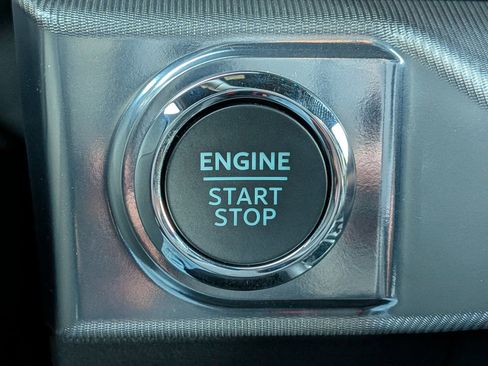 Certified 2025 Ford F150 Lariat w/ Equipment Group 501A Mid image 31