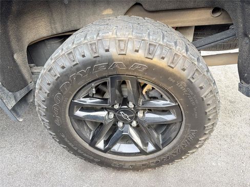 Used 2021 Chevrolet Silverado 1500 LT Trail Boss w/ Convenience Package II AWD/4WD image 11