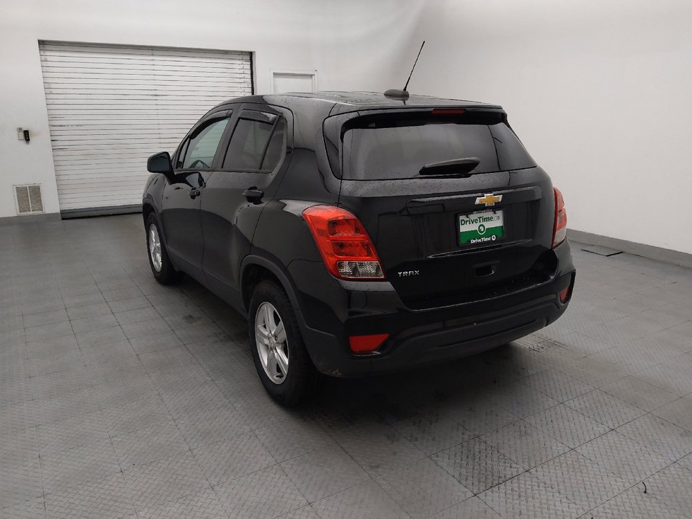 Used 2021 Chevrolet Trax LS w/ Tint and Cruise Package FWD image 5