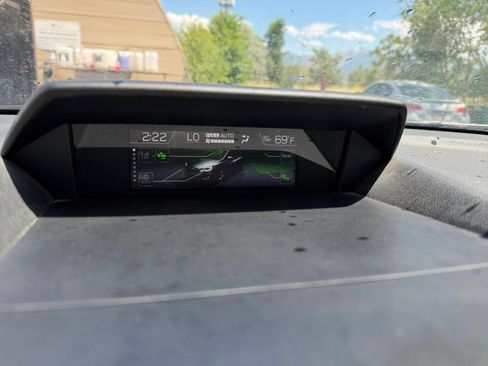 Used 2019 Subaru Crosstrek 2.0i Limited w/ Moonroof Package w/Navigation AWD/4WD image 22
