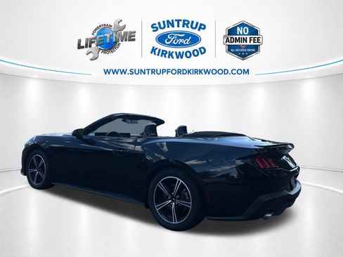 Used 2024 Ford Mustang Premium RWD image 3