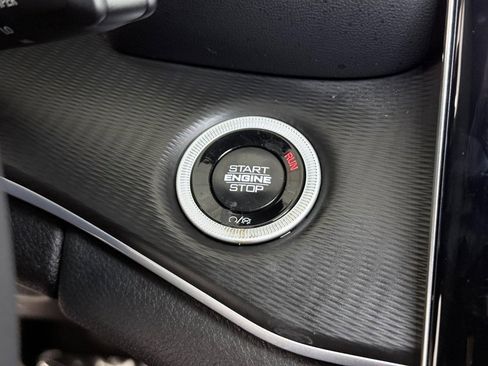 Certified 2024 Jeep Grand Cherokee Altitude image 37