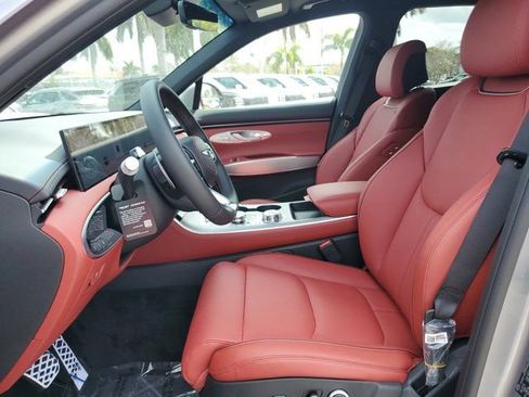 New 2026 Genesis GV70 2.5T Sport Prestige image 10