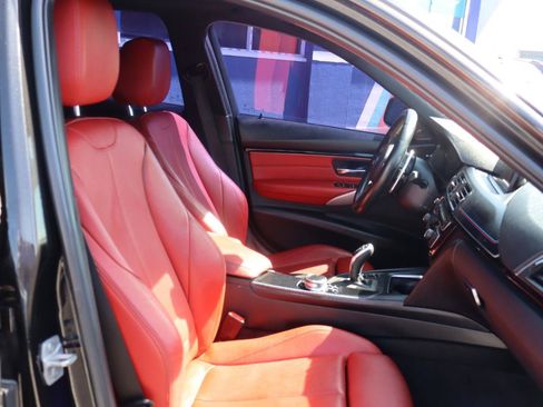 Used 2018 BMW 340i Sedan RWD image 14