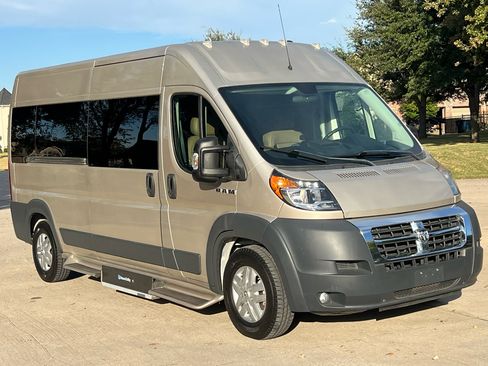 Used 2017 RAM ProMaster 2500 w/ Premium Appearance Group image 10