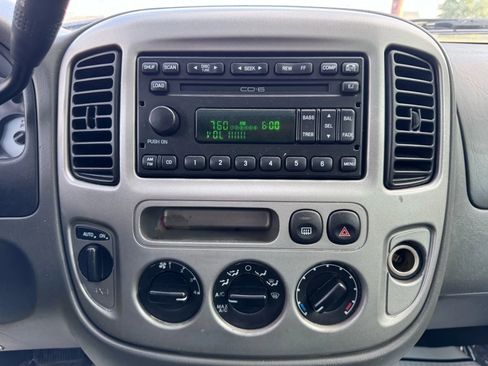 Used 2003 Ford Escape XLT image 21