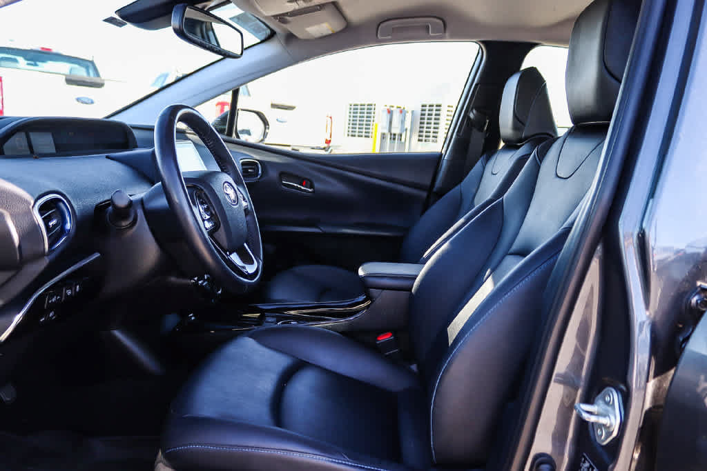 Used 2020 Toyota Prius Limited FWD image 16