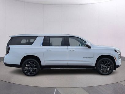 New 2026 Chevrolet Suburban LT w/ Comfort Package