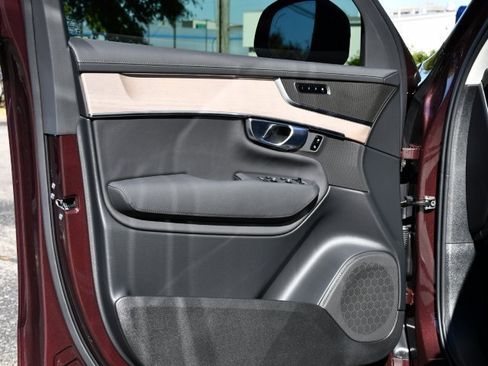 New 2026 Volvo XC90 B5 Core w/ Protection Package Premier image 10