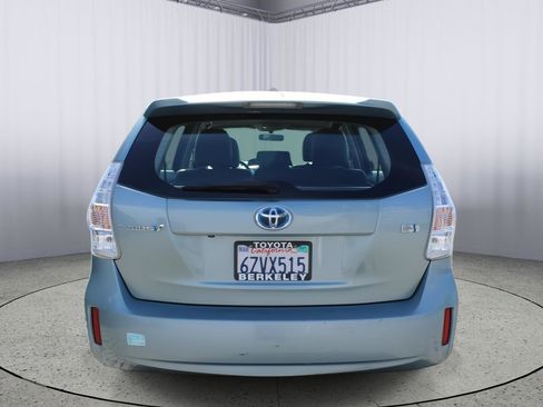 Used 2013 Toyota Prius V Three image 7