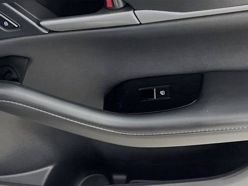 Used 2025 MAZDA CX-30 AWD 2.5 S w/ Select Sport Pkg image 32