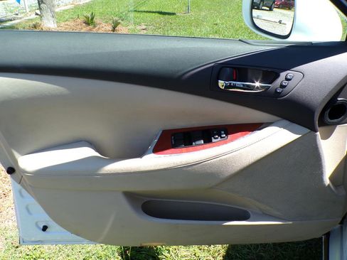 Used 2011 Lexus ES 350 FWD image 31
