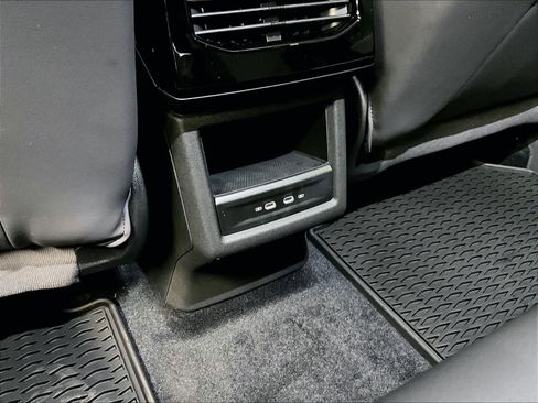 New 2026 Volkswagen ID.4 Pro image 22