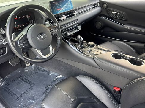 Used 2023 Toyota Supra Premium image 4