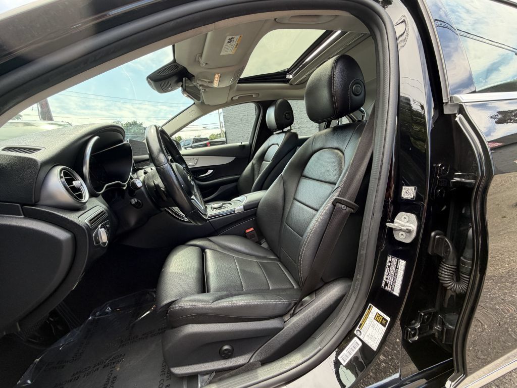 Used 2021 Mercedes-Benz C 300 4MATIC Sedan image 13