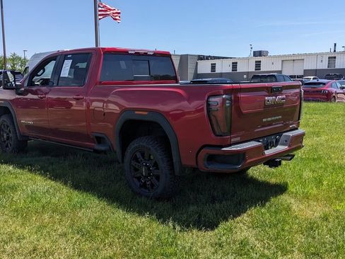 Used 2024 GMC Sierra 2500 AT4 w/ AT4 Premium Plus Package AWD/4WD image 5