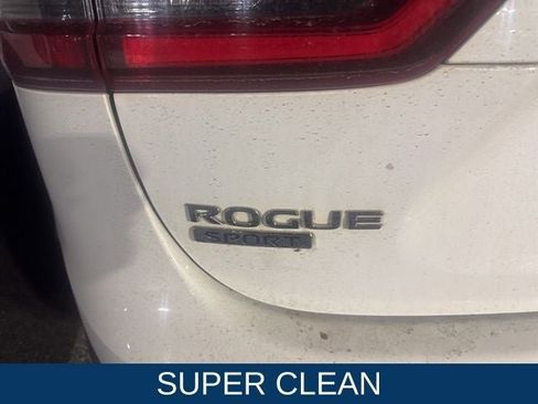 Used 2020 Nissan Rogue Sport S image 8