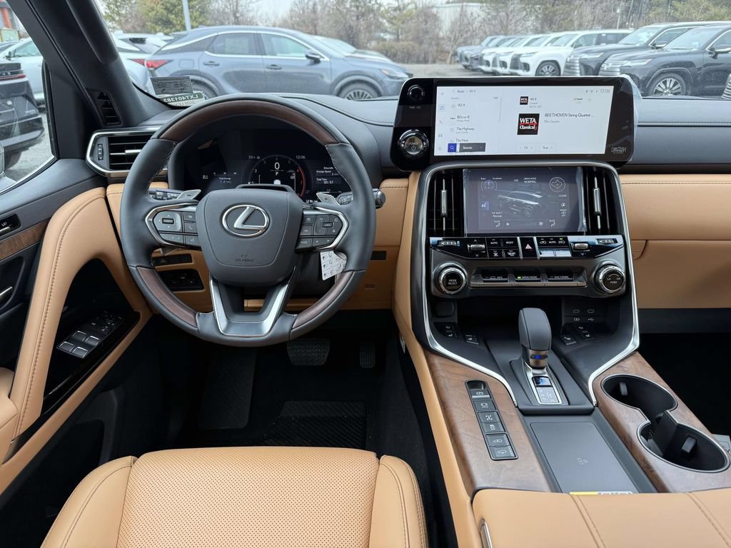 Used 2026 Lexus LX 700h Luxury w/ Accessory Package (Z1) AWD/4WD image 8