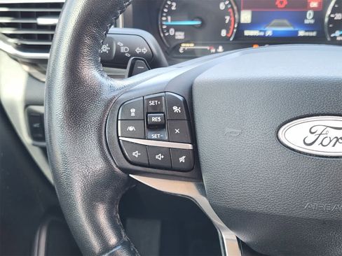 Used 2020 Ford Explorer Limited image 27