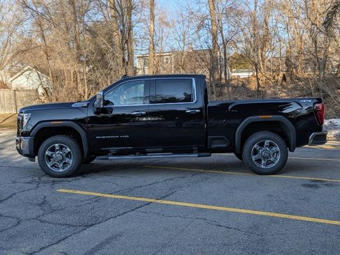 New 2026 GMC Sierra 2500 SLT w/ SLT Premium Package image 4
