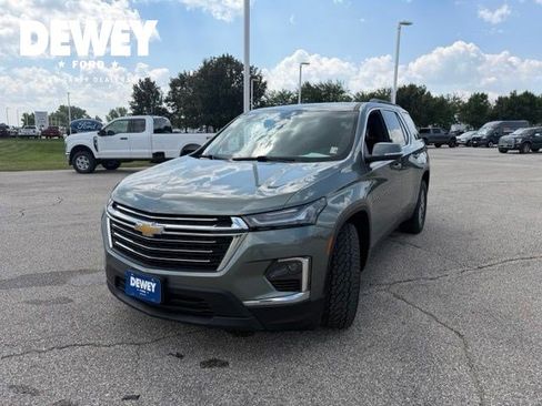 Used 2023 Chevrolet Traverse LT AWD/4WD image 5