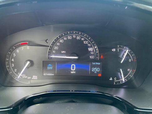 Used 2017 Cadillac XT5 Luxury w/ Driver Awareness Package FWD image 39