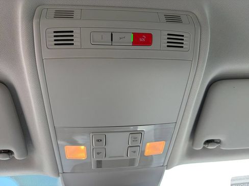 Used 2025 Volkswagen Taos S AWD/4WD image 22