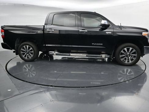 Used 2019 Toyota Tundra Limited w/ Limited Premium Package AWD/4WD image 9