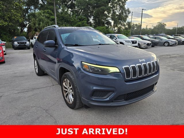 Used 2020 Jeep Cherokee Latitude FWD image 1