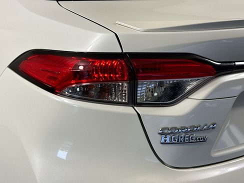 Used 2021 Toyota Corolla SE image 35