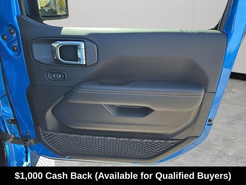 New 2026 Jeep Wrangler Sahara AWD/4WD image 15