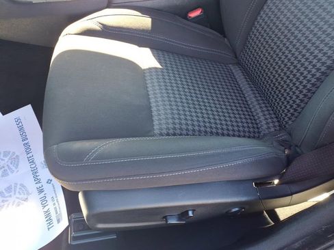 Used 2023 Dodge Charger SXT image 11