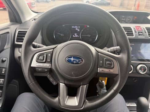 Used 2018 Subaru Forester 2.5i Premium AWD/4WD image 18