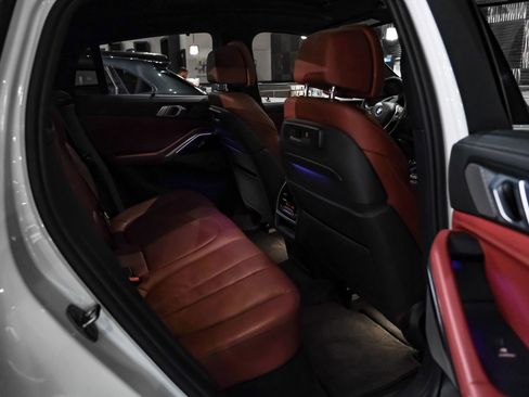 Used 2020 BMW X6 xDrive40i w/ Executive Package image 35