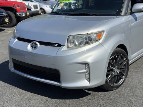 Used 2014 Scion xB Release Series 10.0 4dr Wagon image 4