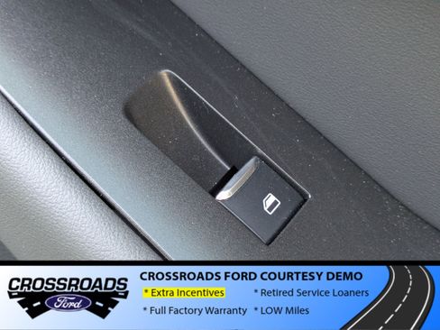 New 2025 Ford Explorer Active image 37