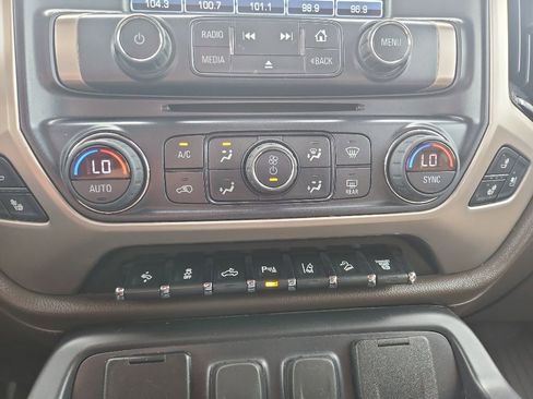 Used 2019 GMC Sierra 2500 Denali w/ Duramax Plus Package AWD/4WD image 24