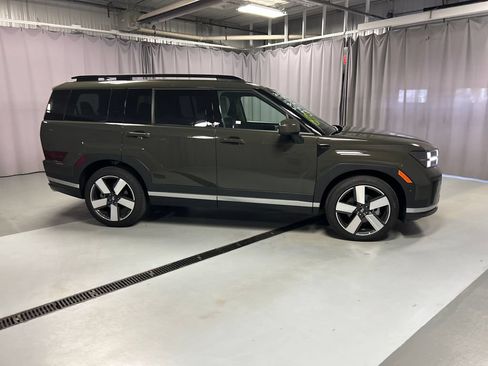 Used 2026 Hyundai Santa Fe Limited AWD/4WD image 8
